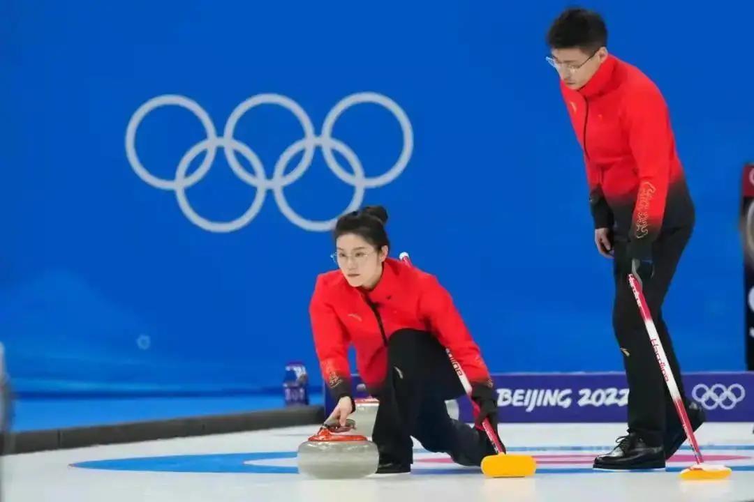 冬奥会首秀！世界首款仿人投壶六足机器人进冰立方